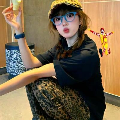 山林中头一个女人